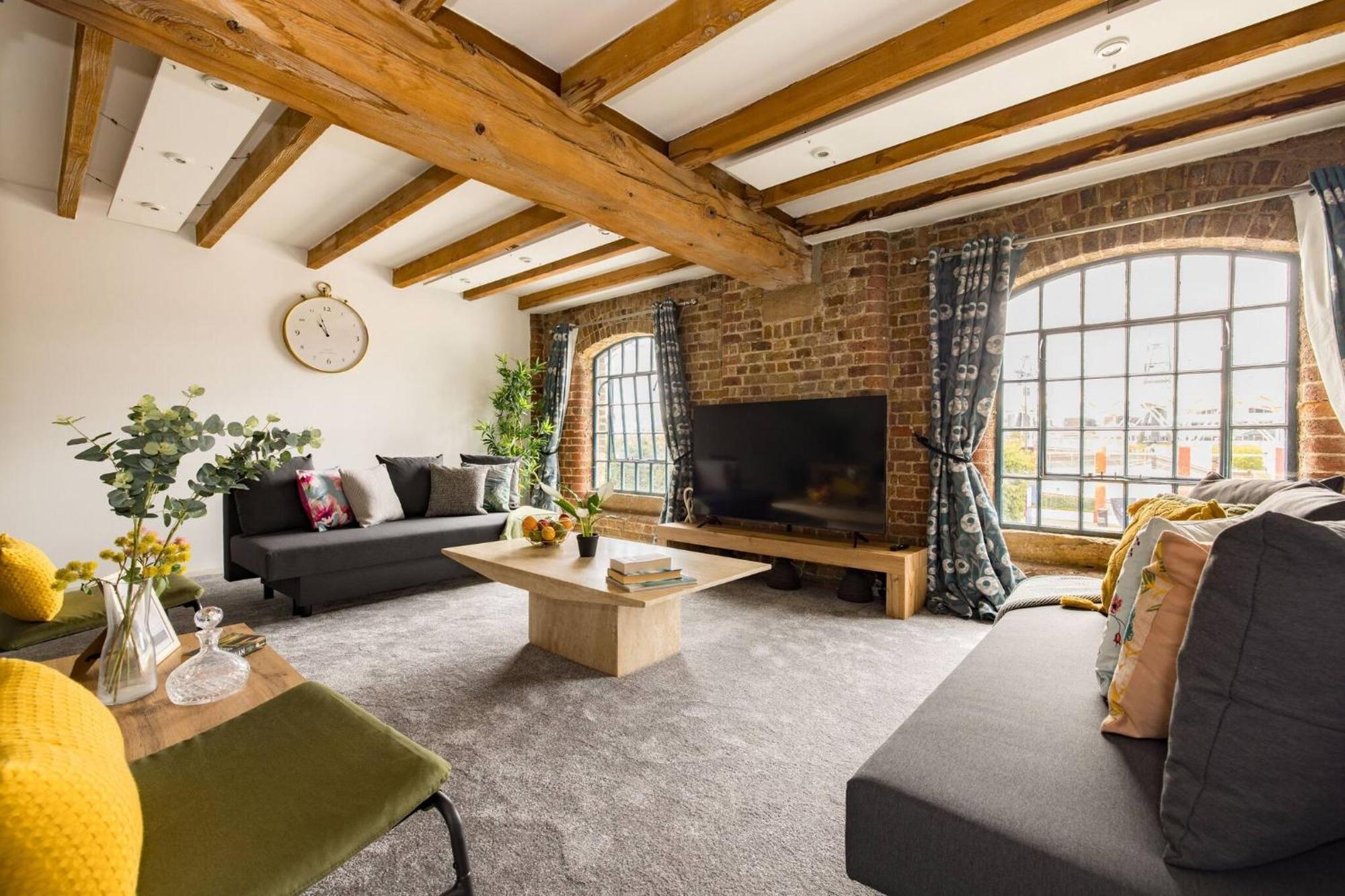 Wild Roses Serviced Apartments - Excel Warehouse 2 Londra Exterior foto